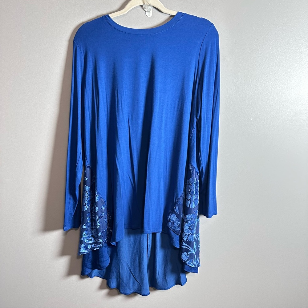 LOGO Lori Goldstein Blue Floral Hem Tunic Top Women’s Large NWT